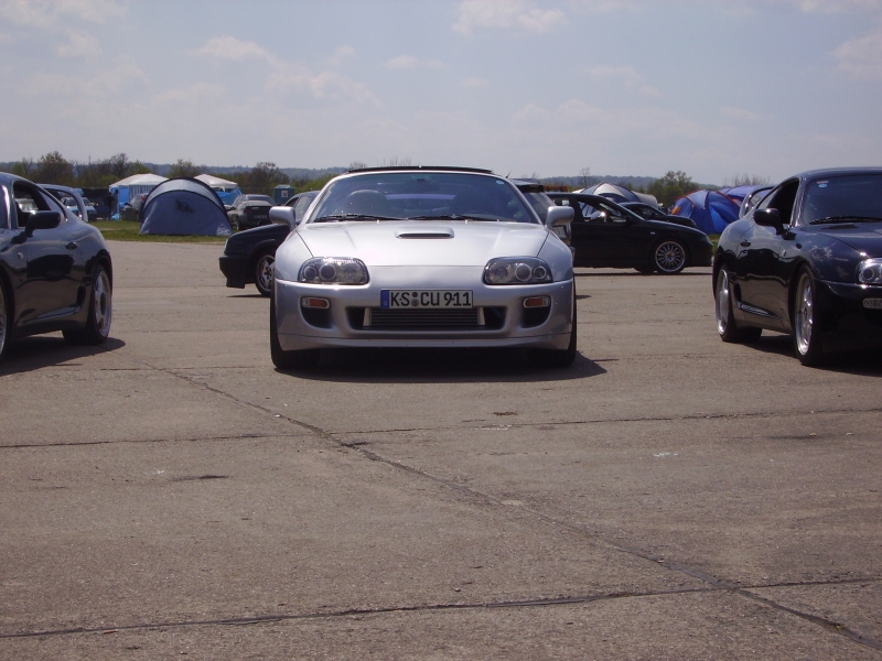 http://www.coupe-parts.de/02.Supras.jpg